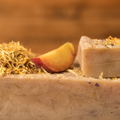 Sapone naturale artigianale alla calendula e pesca
