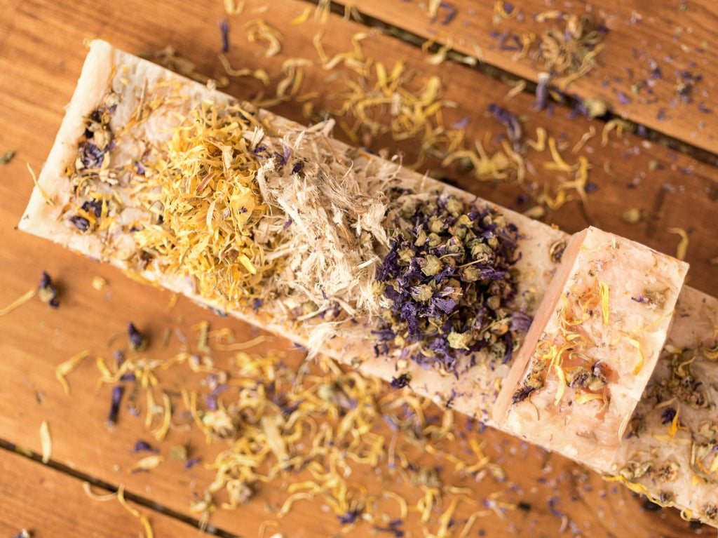 Natürliche handgemachte Seife Bergblumen